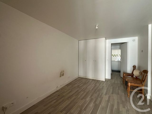 maison à vendre - 14 pièces - 231.0 m2 - COULOMMIERS - 77 - ILE-DE-FRANCE - Century 21 A.S.M.