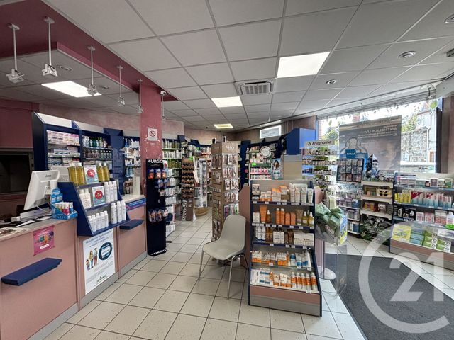 Appartement Local à louer - 10 pièces - 177.0 m2 - MONTMIRAIL - 51 - CHAMPAGNE-ARDENNE - Century 21 A.S.M.