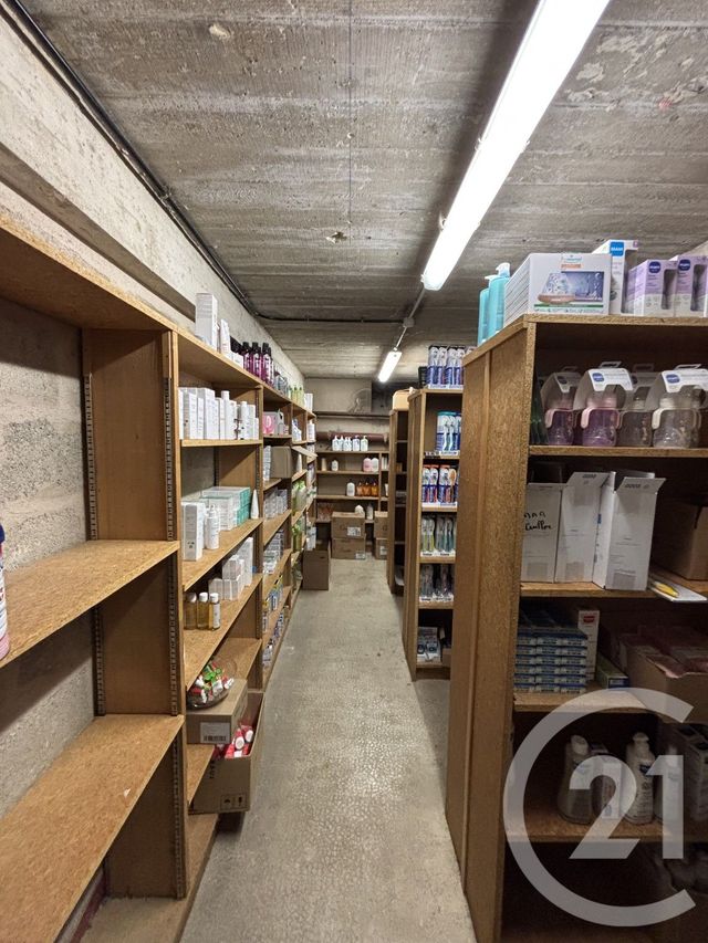 Appartement Local à louer - 10 pièces - 177.0 m2 - MONTMIRAIL - 51 - CHAMPAGNE-ARDENNE - Century 21 A.S.M.