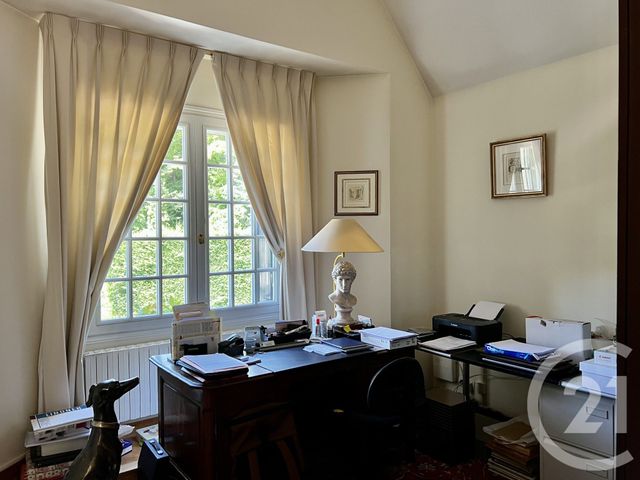 Afficher la photo en grand maison à vendre - 7 pièces - 192.16 m2 - COULOMMIERS - 77 - ILE-DE-FRANCE - Century 21 A.S.M.