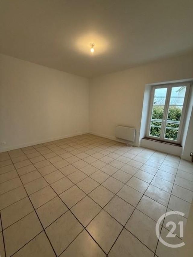 Appartement à louer - 4 pièces - 100.54 m2 - MOUROUX - 77 - ILE-DE-FRANCE - Century 21 A.S.M.