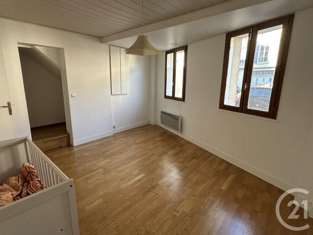 Afficher la photo en grand Appartement F5 à vendre - 5 pièces - 162.12 m2 - ROZAY EN BRIE - 77 - ILE-DE-FRANCE - Century 21 A.S.M.