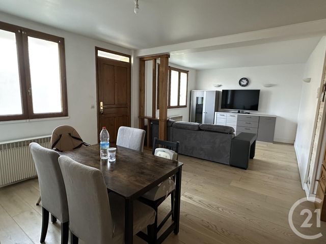 Appartement F5 à vendre - 5 pièces - 162.12 m2 - ROZAY EN BRIE - 77 - ILE-DE-FRANCE - Century 21 A.S.M.