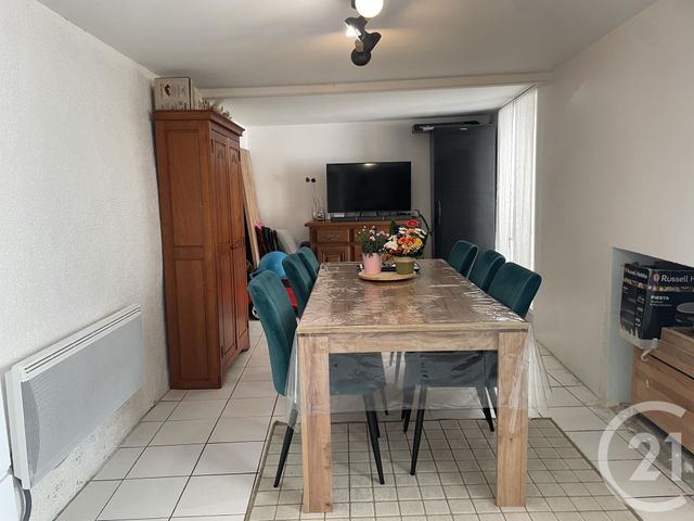Appartement F2 à vendre - 3 pièces - 96.6 m2 - REBAIS - 77 - ILE-DE-FRANCE - Century 21 A.S.M.