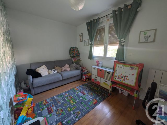 Appartement F3 à vendre - 3 pièces - 60.14 m2 - COULOMMIERS - 77 - ILE-DE-FRANCE - Century 21 A.S.M.