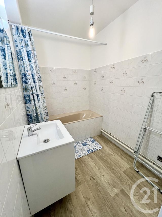 Appartement T3 à vendre - 3 pièces - 64.49 m2 - COULOMMIERS - 77 - ILE-DE-FRANCE - Century 21 A.S.M.