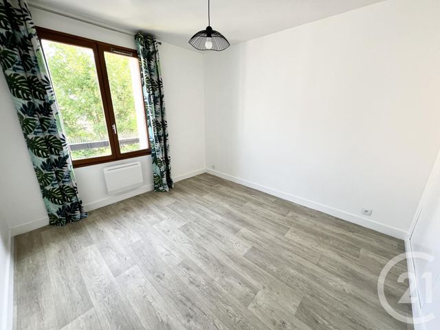 Appartement T3 à vendre - 3 pièces - 64.49 m2 - COULOMMIERS - 77 - ILE-DE-FRANCE - Century 21 A.S.M.