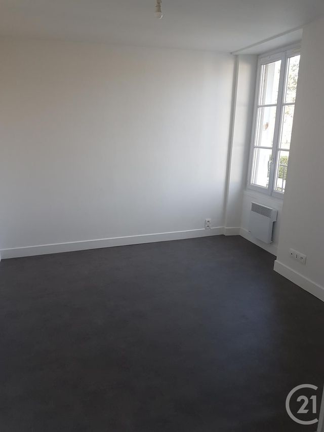 Appartement F1 à louer - 1 pièce - 17.65 m2 - COULOMMIERS - 77 - ILE-DE-FRANCE - Century 21 A.S.M.