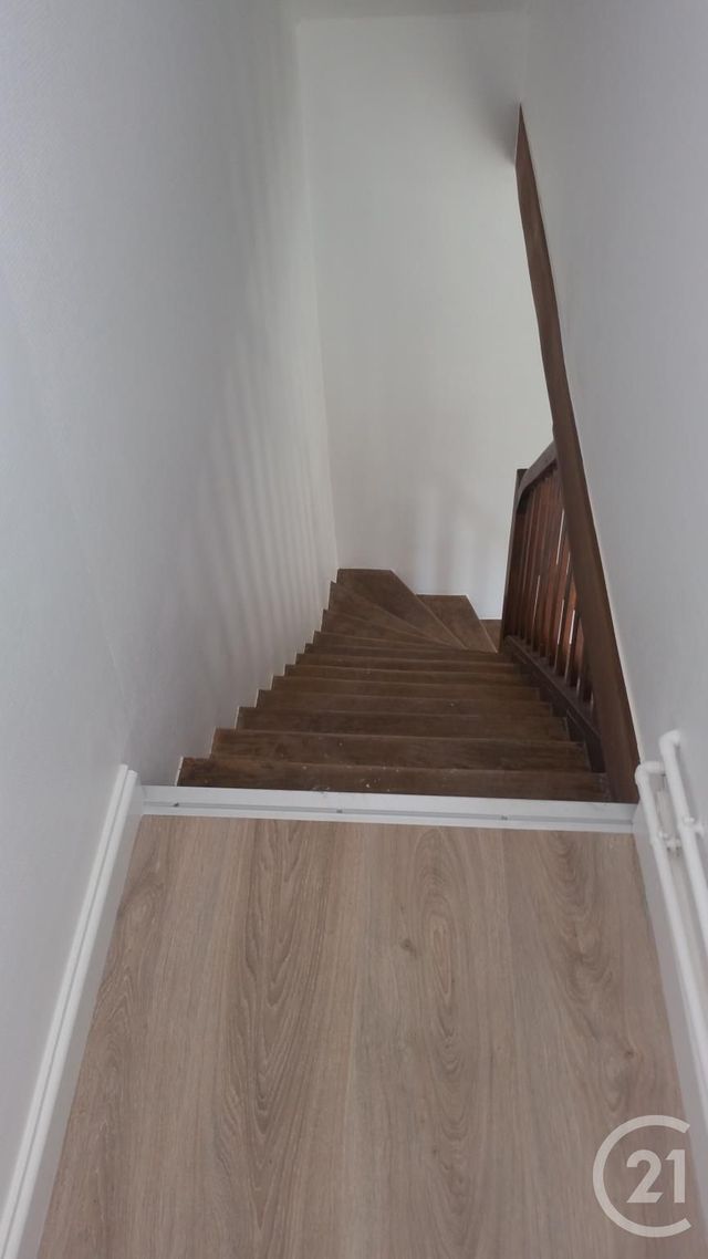 Appartement F1 à louer - 3 pièces - 53.57 m2 - COULOMMIERS - 77 - ILE-DE-FRANCE - Century 21 A.S.M.