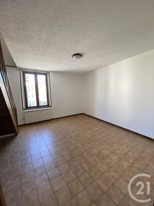 Appartement Duplex à louer - 2 pièces - 39.85 m2 - COULOMMIERS - 77 - ILE-DE-FRANCE - Century 21 A.S.M.