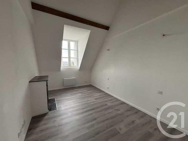 Afficher la photo en grand Appartement F4 à louer - 4 pièces - 86.7 m2 - LA FERTE SOUS JOUARRE - 77 - ILE-DE-FRANCE - Century 21 A.S.M.