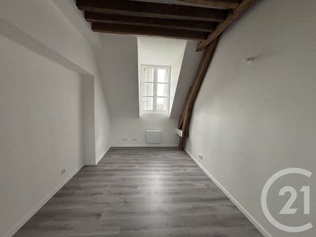 Afficher la photo en grand Appartement F4 à louer - 4 pièces - 86.7 m2 - LA FERTE SOUS JOUARRE - 77 - ILE-DE-FRANCE - Century 21 A.S.M.