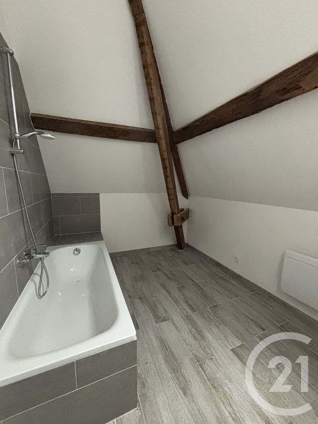 Afficher la photo en grand Appartement F4 à louer - 4 pièces - 86.7 m2 - LA FERTE SOUS JOUARRE - 77 - ILE-DE-FRANCE - Century 21 A.S.M.