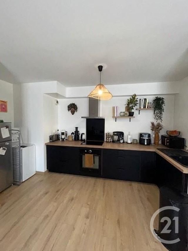 Appartement F2 à louer - 2 pièces - 40.06 m2 - COULOMMIERS - 77 - ILE-DE-FRANCE - Century 21 A.S.M.