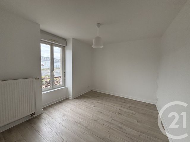 Appartement F2 à louer - 2 pièces - 41.0 m2 - COULOMMIERS - 77 - ILE-DE-FRANCE - Century 21 A.S.M.