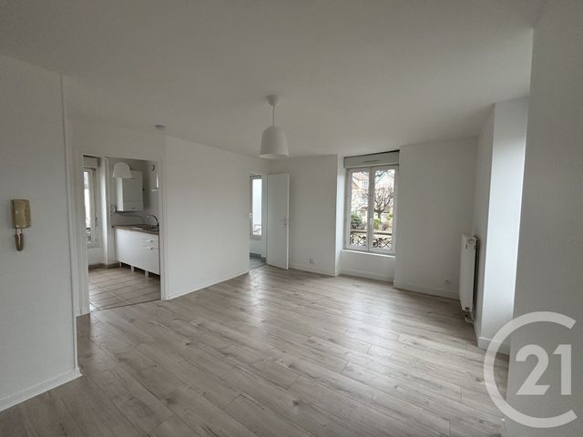 Appartement F2 à louer - 2 pièces - 41.0 m2 - COULOMMIERS - 77 - ILE-DE-FRANCE - Century 21 A.S.M.