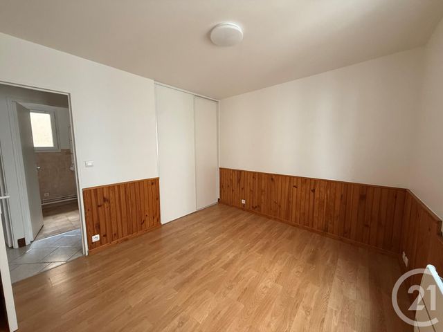 Afficher la photo en grand Appartement F2 à louer - 2 pièces - 51.12 m2 - COULOMMIERS - 77 - ILE-DE-FRANCE - Century 21 A.S.M.