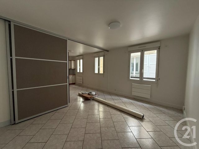 Afficher la photo en grand Appartement F2 à louer - 2 pièces - 51.12 m2 - COULOMMIERS - 77 - ILE-DE-FRANCE - Century 21 A.S.M.