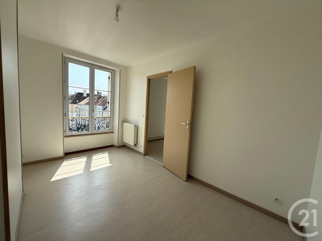 Afficher la photo en grand Appartement F5 à louer - 5 pièces - 78.24 m2 - COULOMMIERS - 77 - ILE-DE-FRANCE - Century 21 A.S.M.