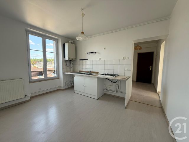 Afficher la photo en grand Appartement F5 à louer - 5 pièces - 78.24 m2 - COULOMMIERS - 77 - ILE-DE-FRANCE - Century 21 A.S.M.