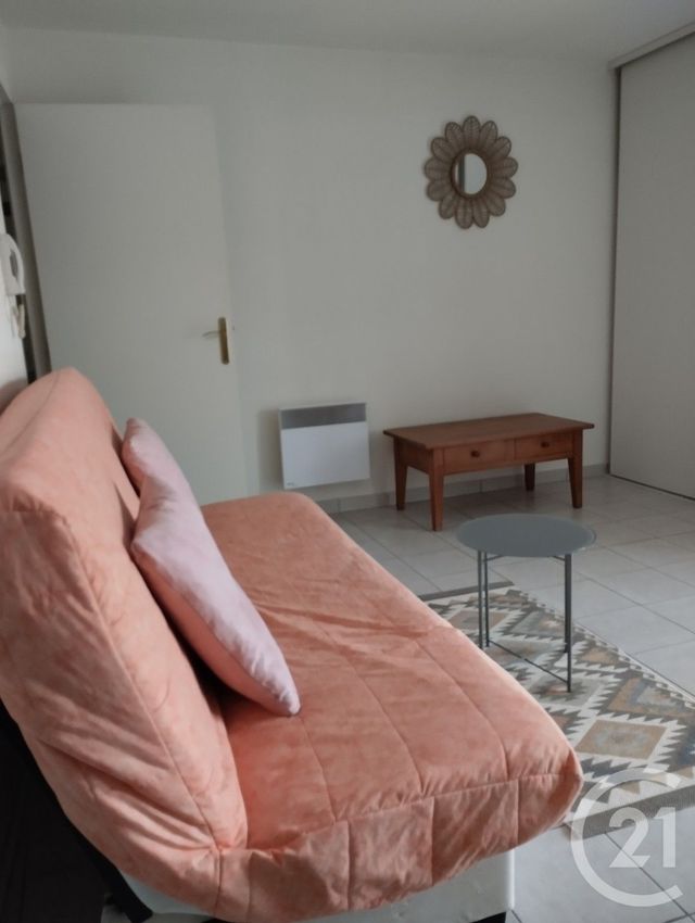 Appartement F1 à louer - 1 pièce - 30.24 m2 - COULOMMIERS - 77 - ILE-DE-FRANCE - Century 21 A.S.M.