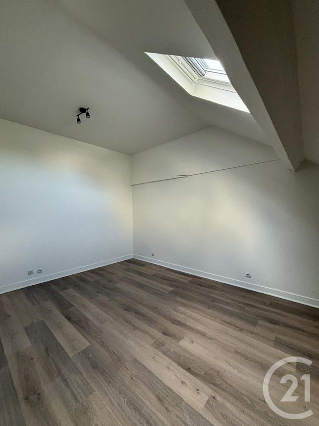 Appartement F3 à louer - 3 pièces - 72.84 m2 - COULOMMIERS - 77 - ILE-DE-FRANCE - Century 21 A.S.M.