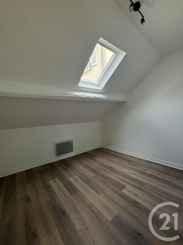 Appartement F3 à louer - 3 pièces - 72.84 m2 - COULOMMIERS - 77 - ILE-DE-FRANCE - Century 21 A.S.M.