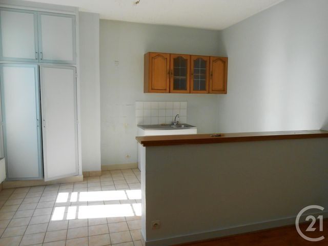 Appartement F3 à louer - 3 pièces - 47.47 m2 - COULOMMIERS - 77 - ILE-DE-FRANCE - Century 21 A.S.M.