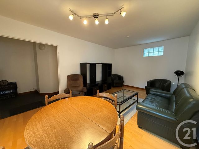 Appartement F2 à louer - 2 pièces - 47.24 m2 - COULOMMIERS - 77 - ILE-DE-FRANCE - Century 21 A.S.M.