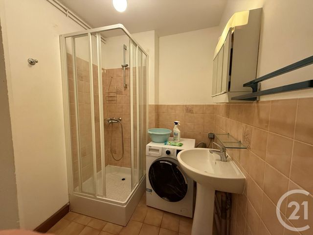 Appartement F2 à louer - 2 pièces - 47.24 m2 - COULOMMIERS - 77 - ILE-DE-FRANCE - Century 21 A.S.M.