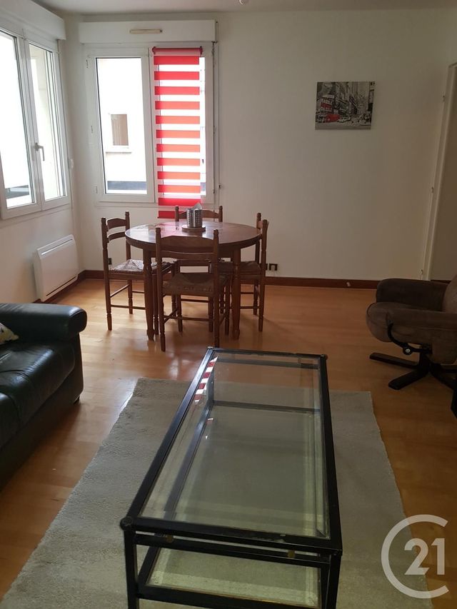 Appartement F2 à louer - 2 pièces - 47.24 m2 - COULOMMIERS - 77 - ILE-DE-FRANCE - Century 21 A.S.M.