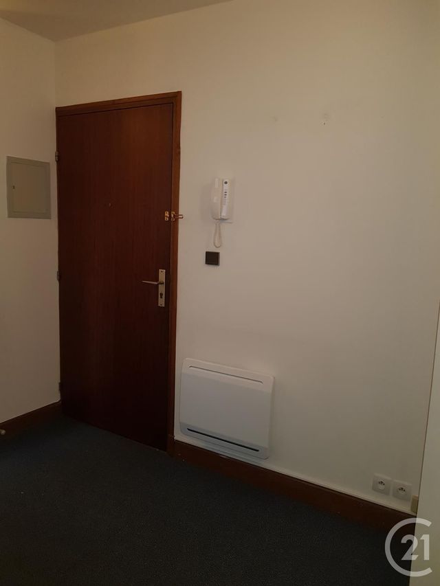 Appartement F2 à louer - 2 pièces - 47.24 m2 - COULOMMIERS - 77 - ILE-DE-FRANCE - Century 21 A.S.M.