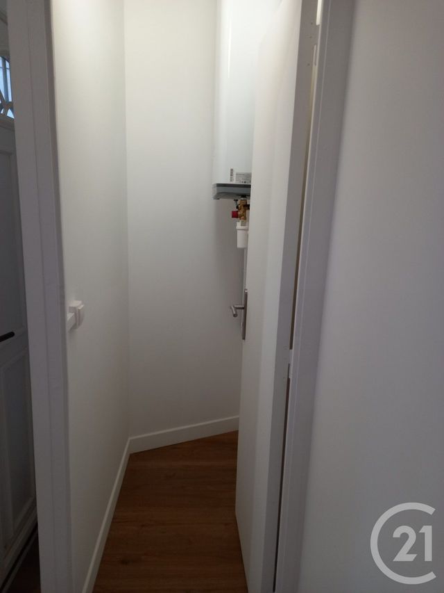 Appartement F2 à louer - 2 pièces - 47.89 m2 - COULOMMIERS - 77 - ILE-DE-FRANCE - Century 21 A.S.M.