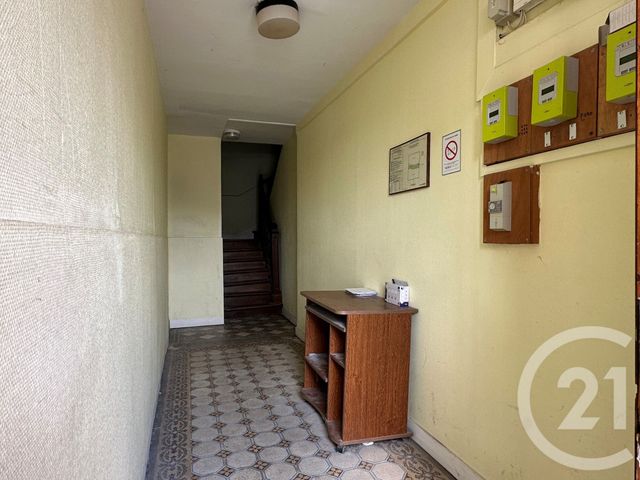 Appartement F1 à vendre - 2 pièces - 26.2 m2 - COULOMMIERS - 77 - ILE-DE-FRANCE - Century 21 A.S.M.