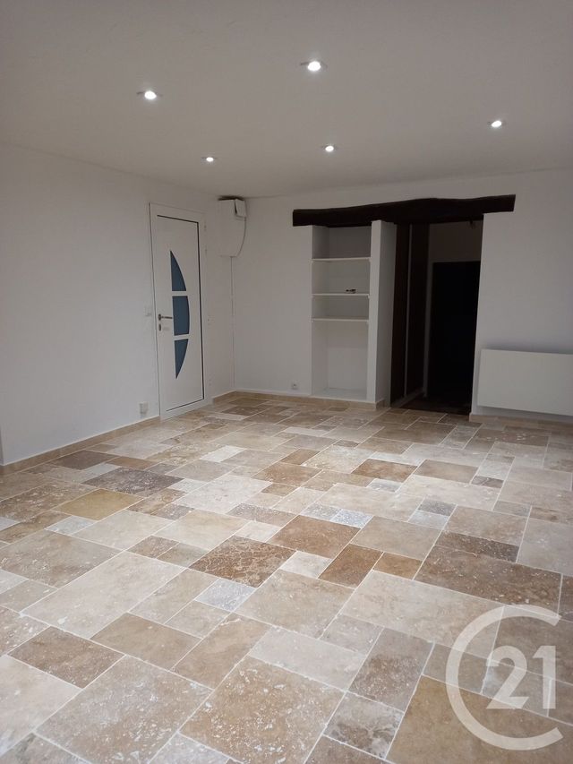 Appartement F2 à louer - 2 pièces - 48.22 m2 - COULOMMIERS - 77 - ILE-DE-FRANCE - Century 21 A.S.M.