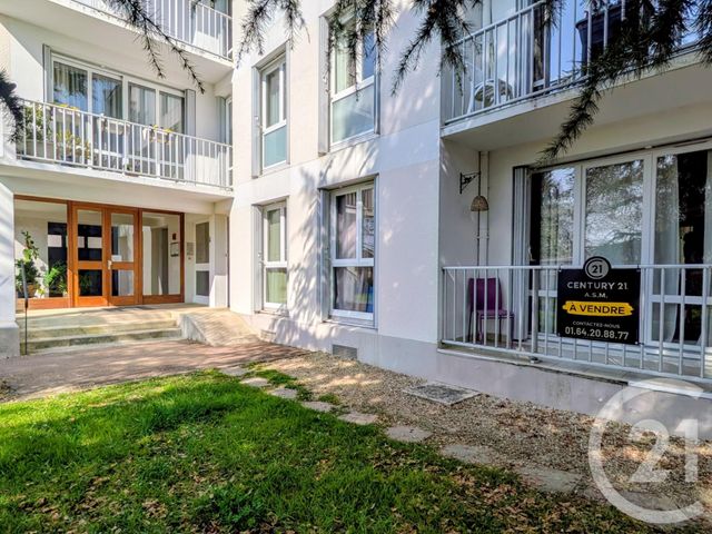 Appartement F5 à vendre - 5 pièces - 109.99 m2 - COULOMMIERS - 77 - ILE-DE-FRANCE - Century 21 A.S.M.