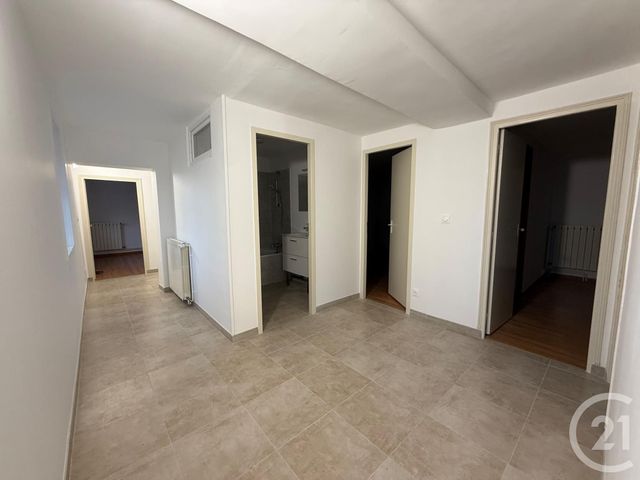 maison à louer - 7 pièces - 148.98 m2 - ST GERMAIN SOUS DOUE - 77 - ILE-DE-FRANCE - Century 21 A.S.M.