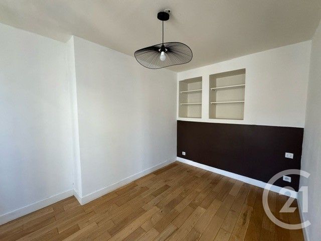 Appartement F3 à louer - 2 pièces - 56.94 m2 - COULOMMIERS - 77 - ILE-DE-FRANCE - Century 21 A.S.M.