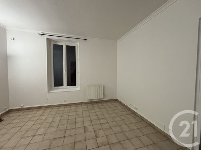 Appartement F2 à louer - 2 pièces - 32.28 m2 - COULOMMIERS - 77 - ILE-DE-FRANCE - Century 21 A.S.M.