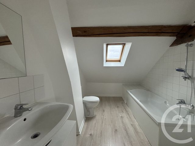 Appartement Studio à louer - 1 pièce - 36.2 m2 - COULOMMIERS - 77 - ILE-DE-FRANCE - Century 21 A.S.M.