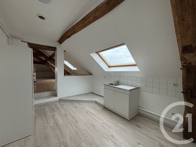 Appartement Studio à louer - 1 pièce - 36.2 m2 - COULOMMIERS - 77 - ILE-DE-FRANCE - Century 21 A.S.M.