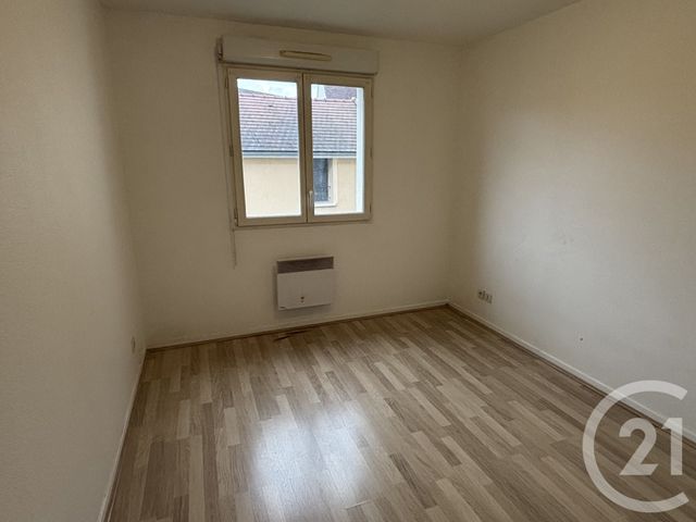 Appartement F3 à louer - 3 pièces - 65.47 m2 - COULOMMIERS - 77 - ILE-DE-FRANCE - Century 21 A.S.M.
