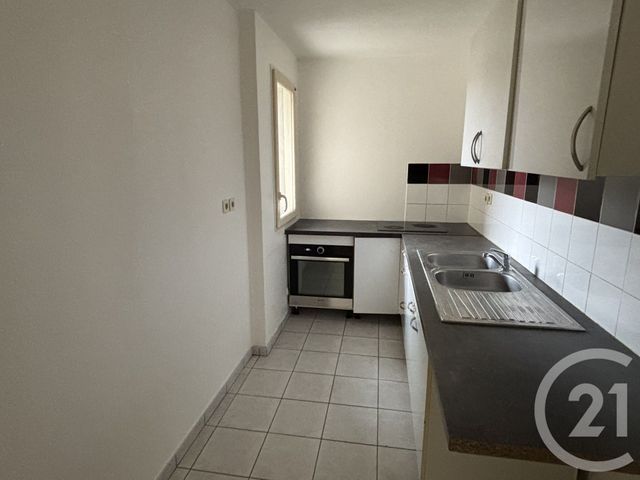 Appartement F3 à louer - 3 pièces - 65.47 m2 - COULOMMIERS - 77 - ILE-DE-FRANCE - Century 21 A.S.M.