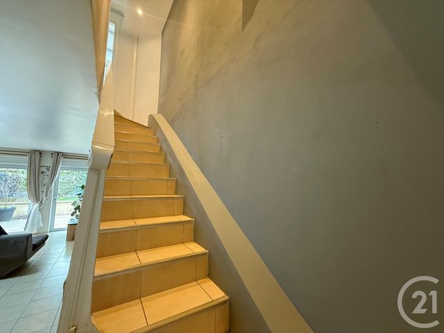 Appartement F3 à louer - 3 pièces - 78.59 m2 - COULOMMIERS - 77 - ILE-DE-FRANCE - Century 21 A.S.M.