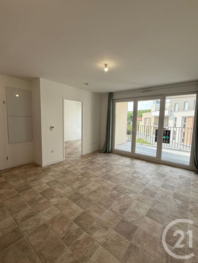 Appartement F2 à louer - 2 pièces - 38.22 m2 - COULOMMIERS - 77 - ILE-DE-FRANCE - Century 21 A.S.M.