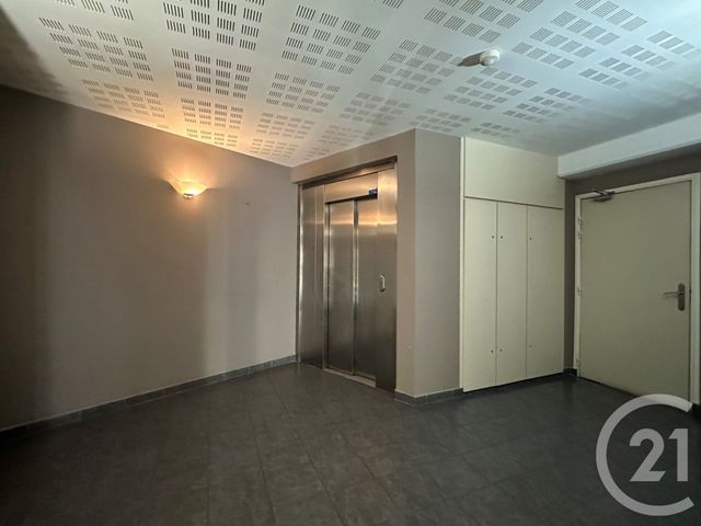 Appartement F3 à vendre - 3 pièces - 66.16 m2 - COULOMMIERS - 77 - ILE-DE-FRANCE - Century 21 A.S.M.