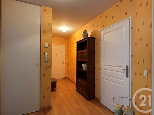 Appartement F3 à vendre - 3 pièces - 66.16 m2 - COULOMMIERS - 77 - ILE-DE-FRANCE - Century 21 A.S.M.