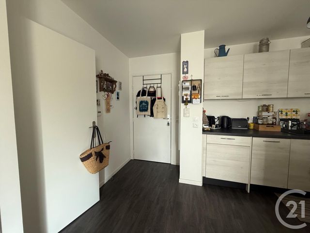 Appartement F2 à louer - 2 pièces - 37.94 m2 - COULOMMIERS - 77 - ILE-DE-FRANCE - Century 21 A.S.M.