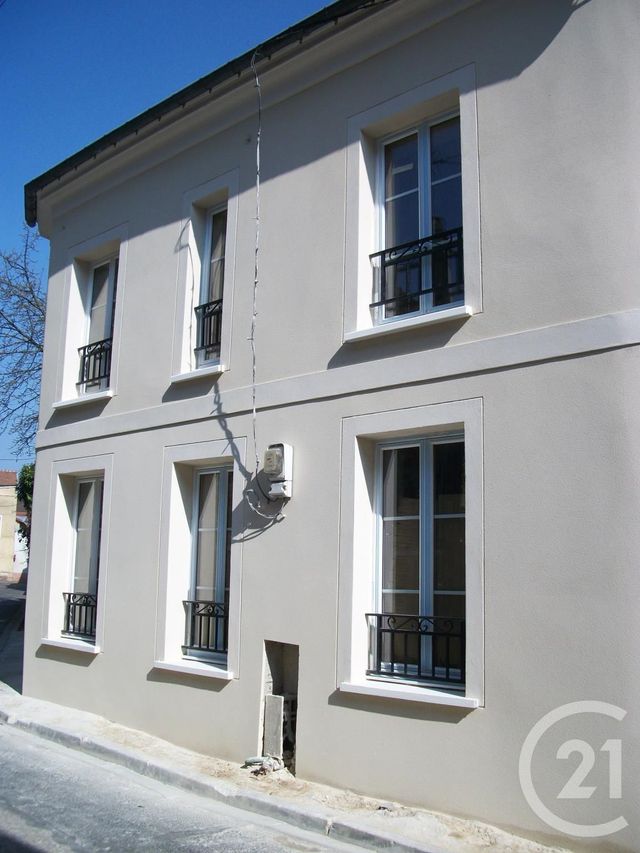 Appartement Studio à louer - 1 pièce - 20.73 m2 - COULOMMIERS - 77 - ILE-DE-FRANCE - Century 21 A.S.M.