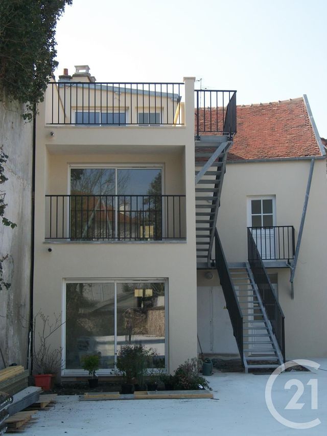 Appartement Studio à louer - 1 pièce - 20.73 m2 - COULOMMIERS - 77 - ILE-DE-FRANCE - Century 21 A.S.M.